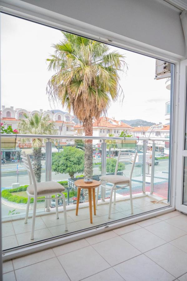 Badoka Boutique Hotel 말마리스 외부 사진