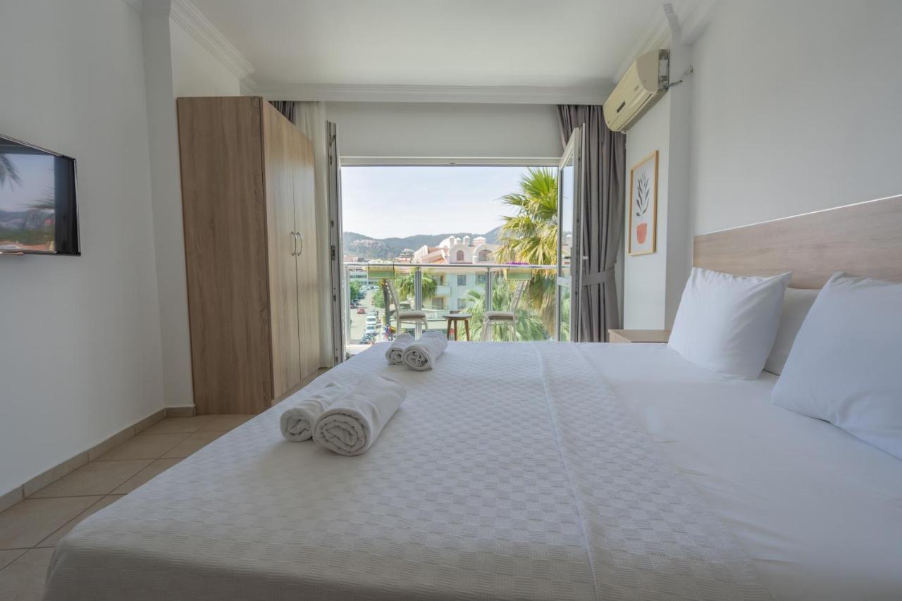 Badoka Boutique Hotel 말마리스 외부 사진